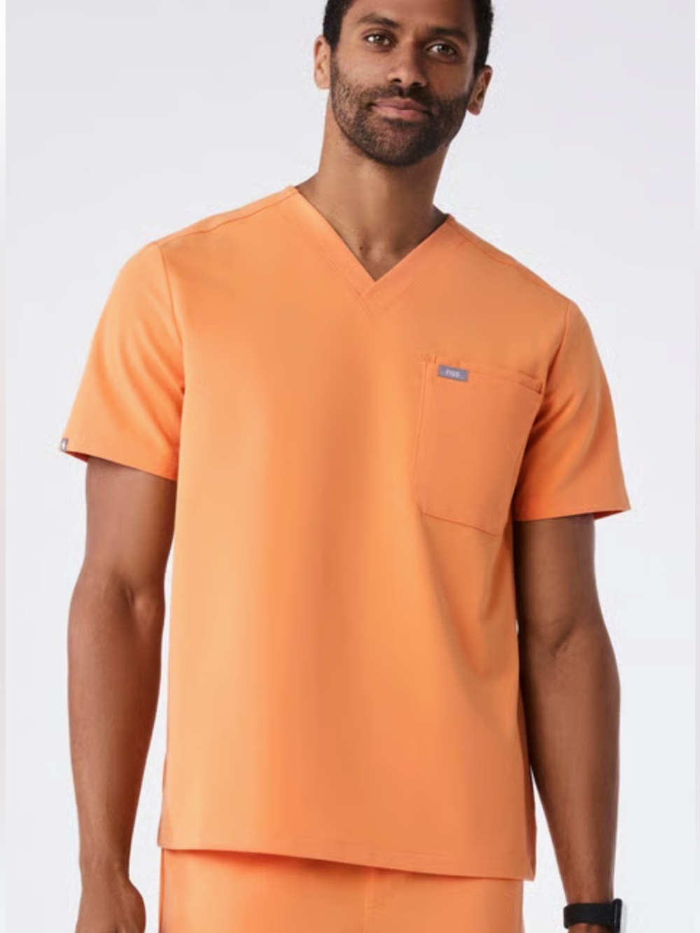 Figs Leon Scrub Top Men’s Short Sleeve V-Neck in Shaka Orange Sz L